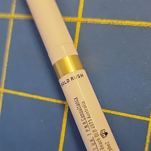 Morphe 2 Always Online Gel Liner in Gold Rush New - Picture 4 of 4